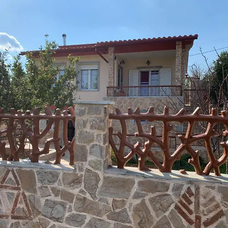 Peaceful House Near Airport Pikermion